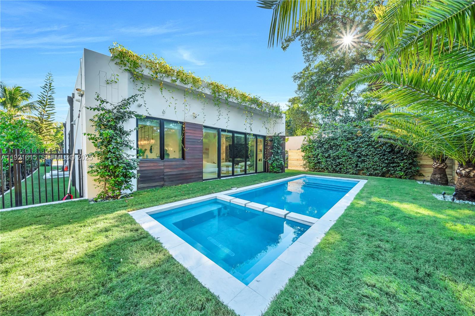 BRICKELL HAMMOCK UN 1 - Residential