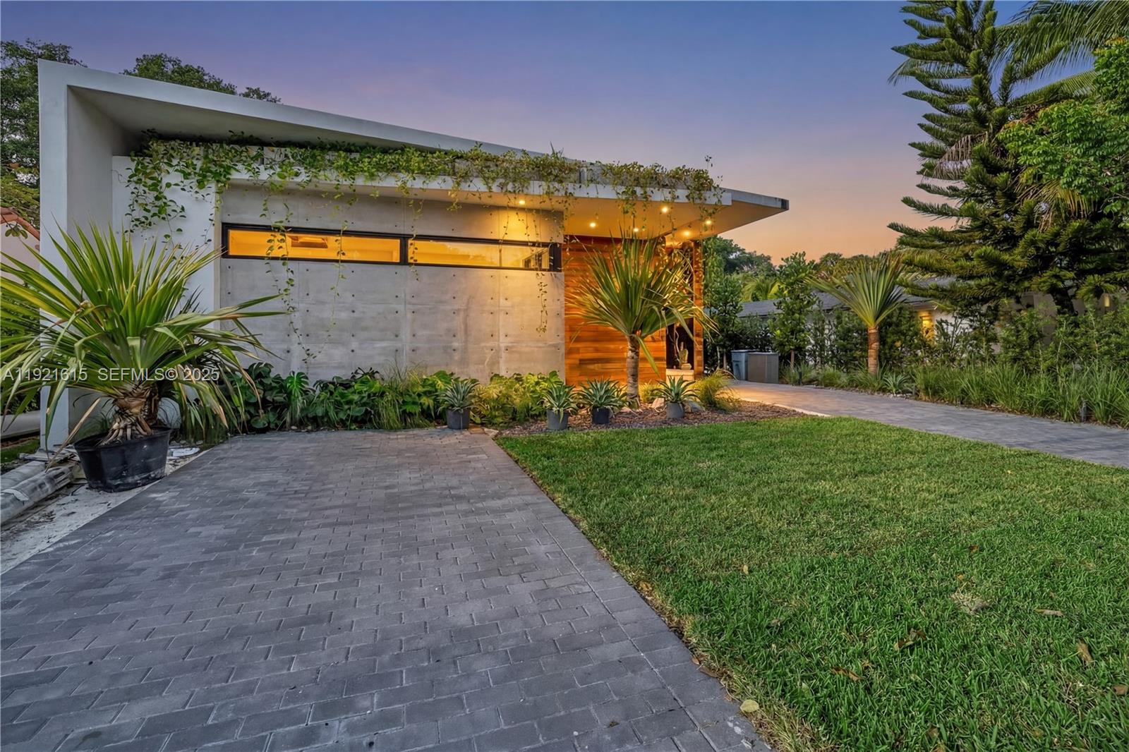 BRICKELL HAMMOCK UN 1 - Residential