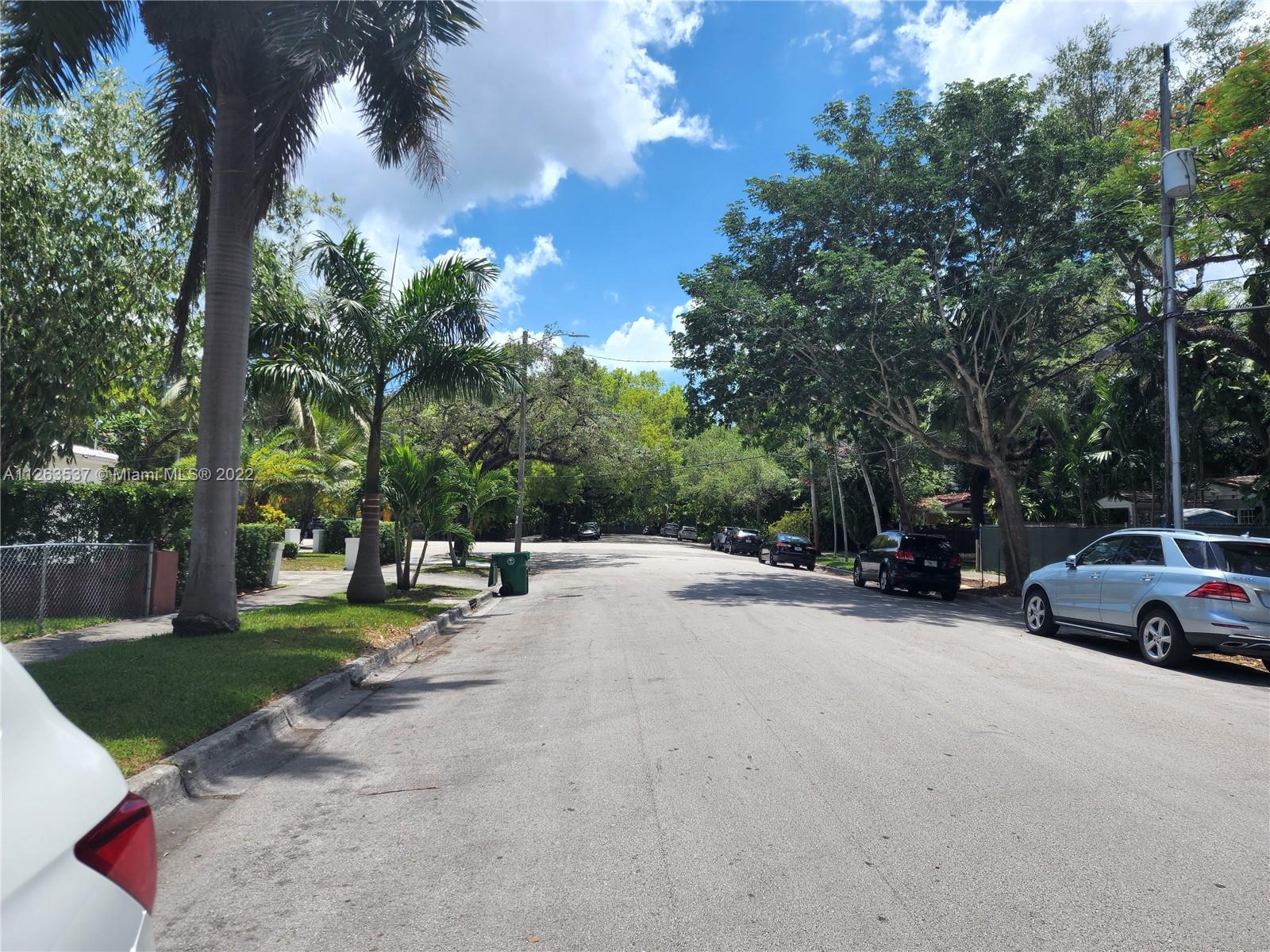 THE TWELVE CONDO - Residential