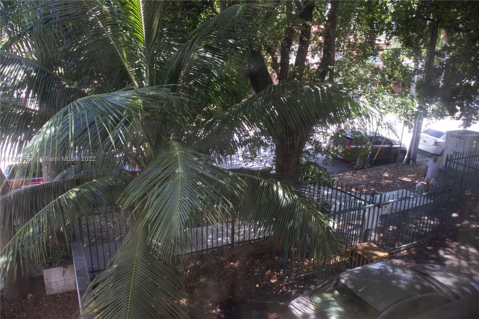 THE TWELVE CONDO - Residential