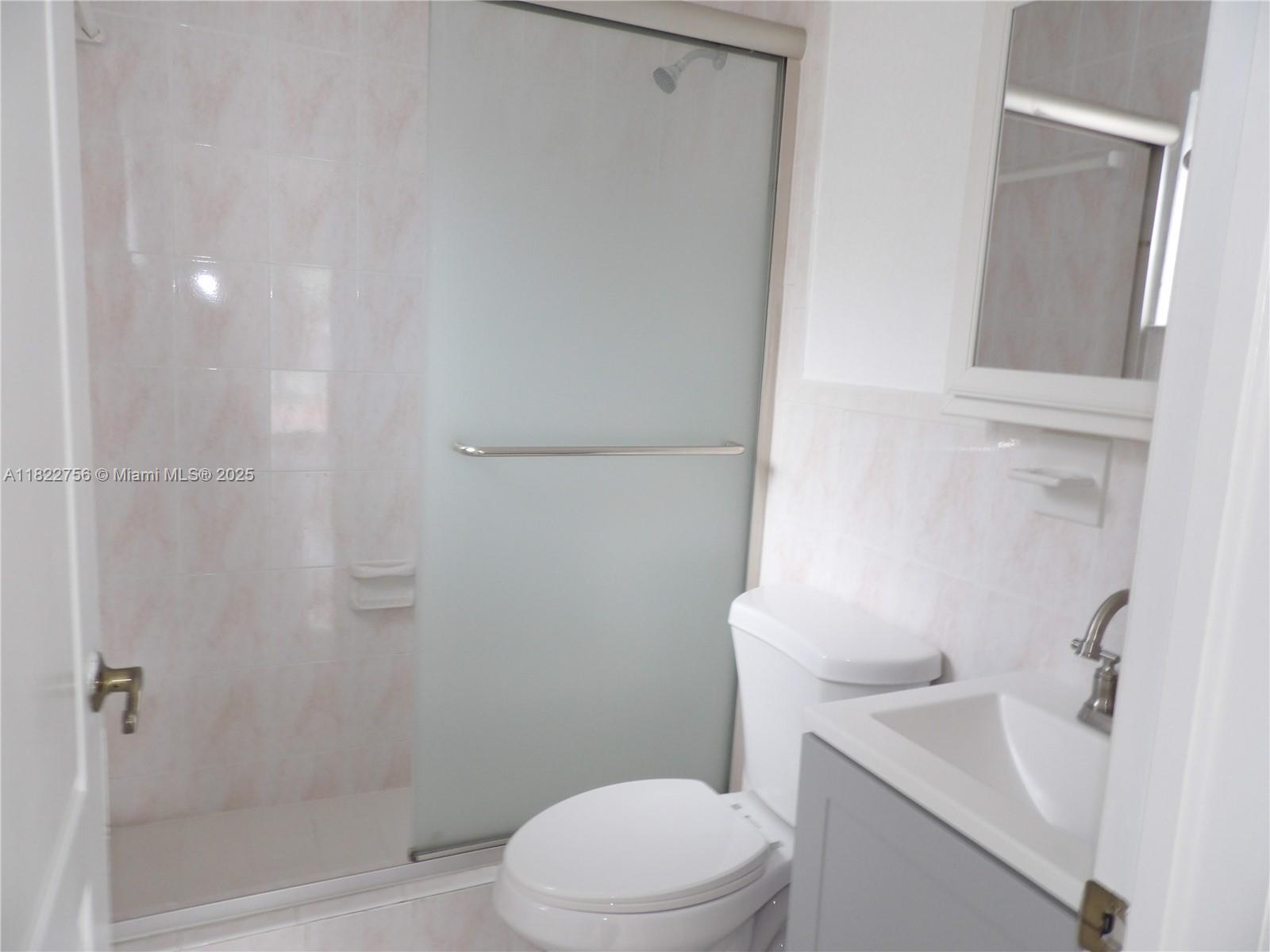 PELICANS POINT A T MILLER - Residential Lease