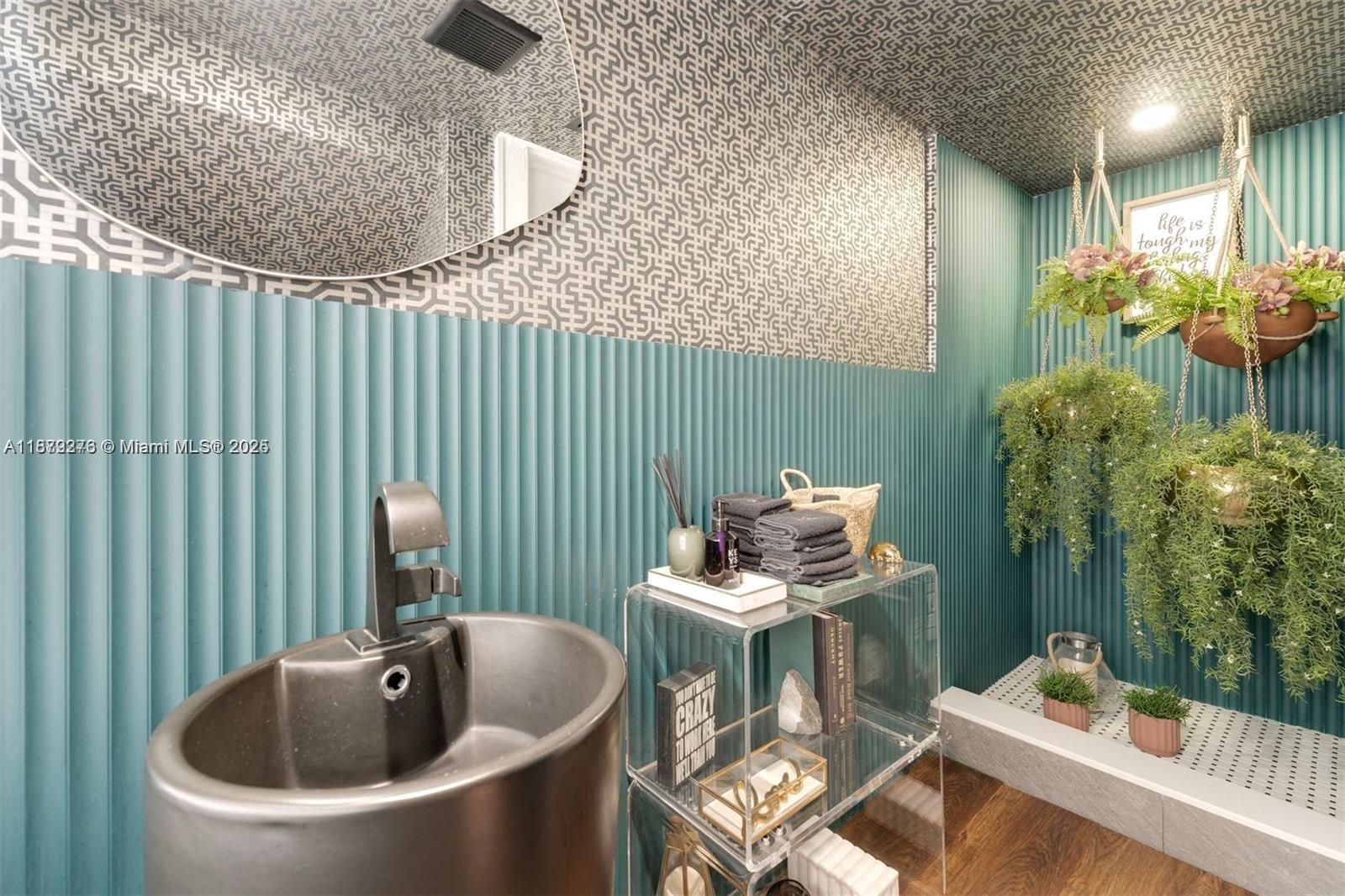 BILTMORE SUB - Residential Lease