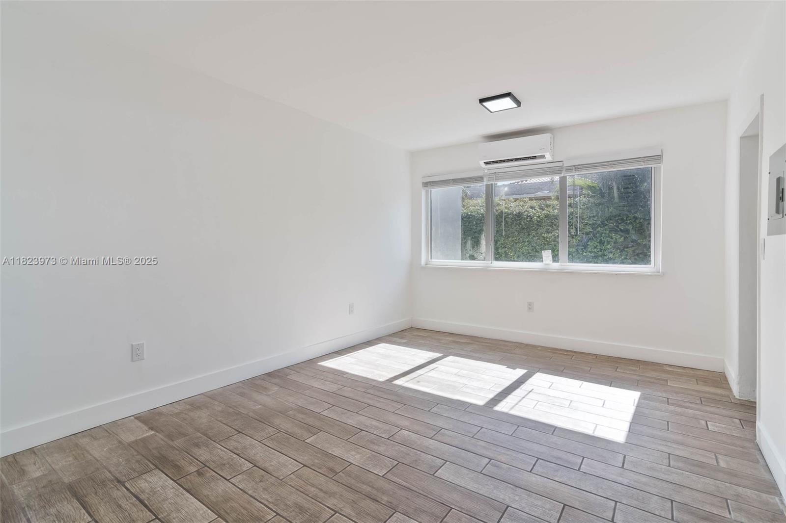 Rental Property at 2190 Sw 14th Ter 2, Miami, Broward County, Florida - Bedrooms: 1 
Bathrooms: 1  - $1,900 MO.