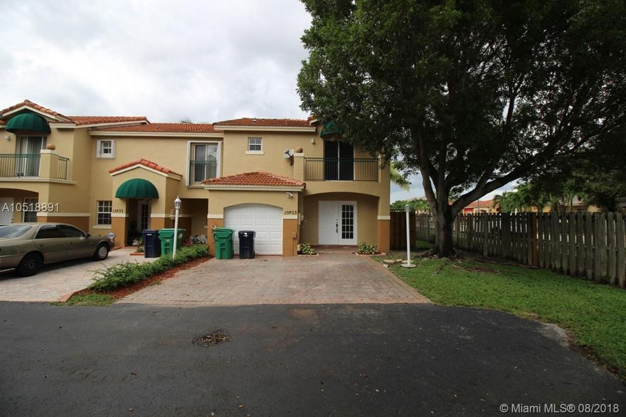 Extra beautiful 3/2.5 lakefront townhouse in outstading Kendall location!! Very low maintenance fee, Tile floors downstairs, laminated wood floors stair and upstairs. It will have brand new a/c system. Rented until 02/07/19.