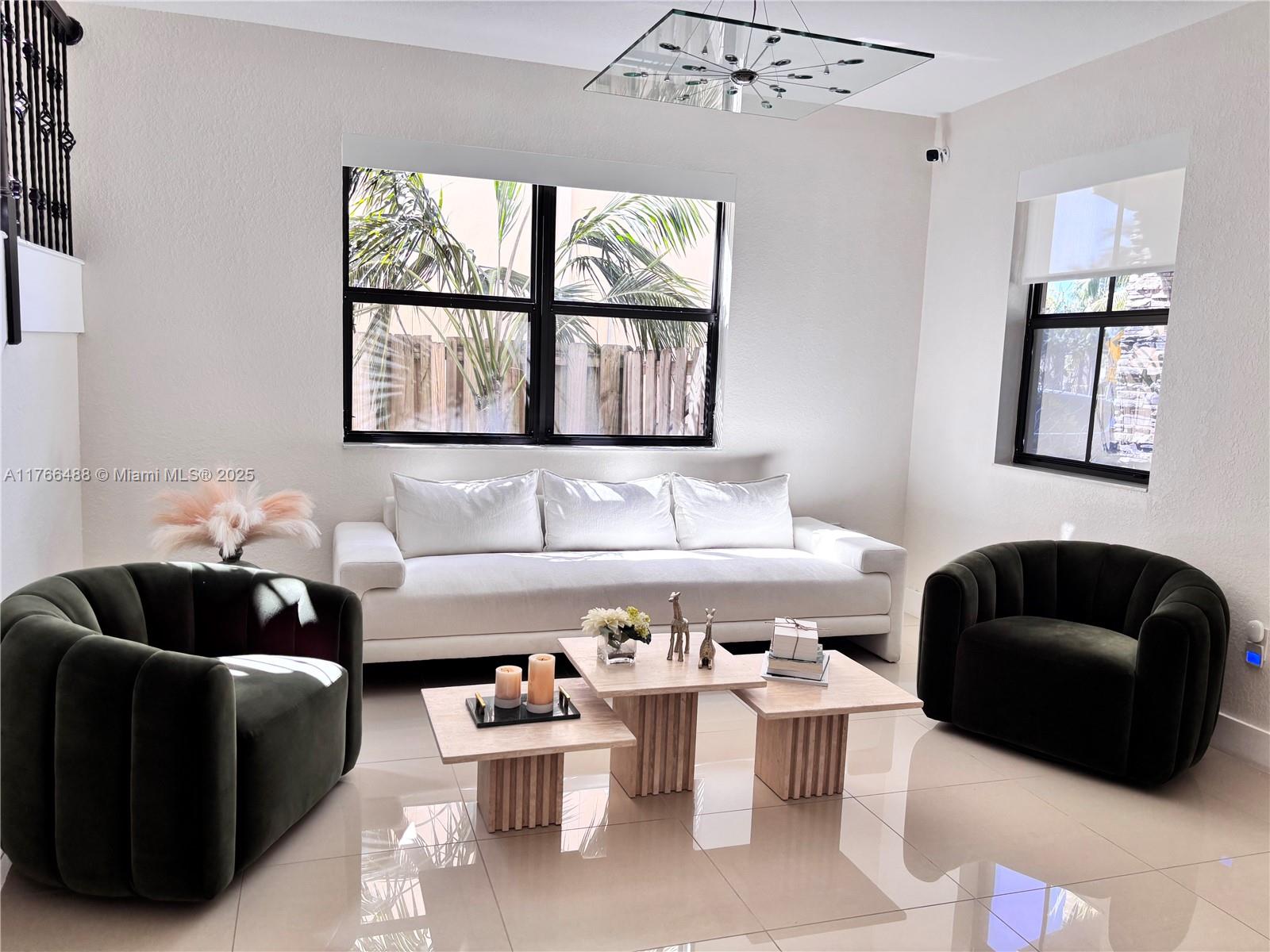 DORAL BREEZE - Residential Lease