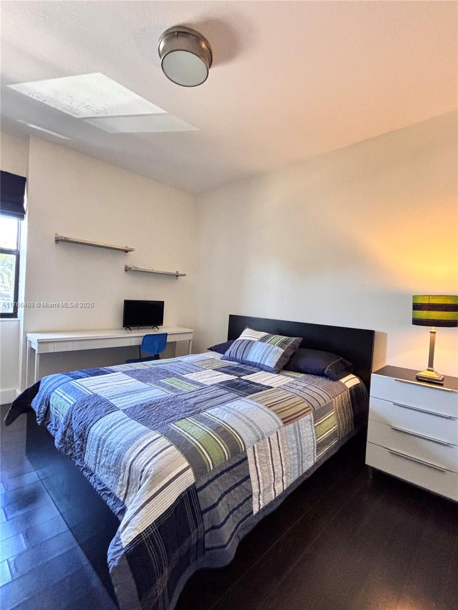 DORAL BREEZE - Residential Lease