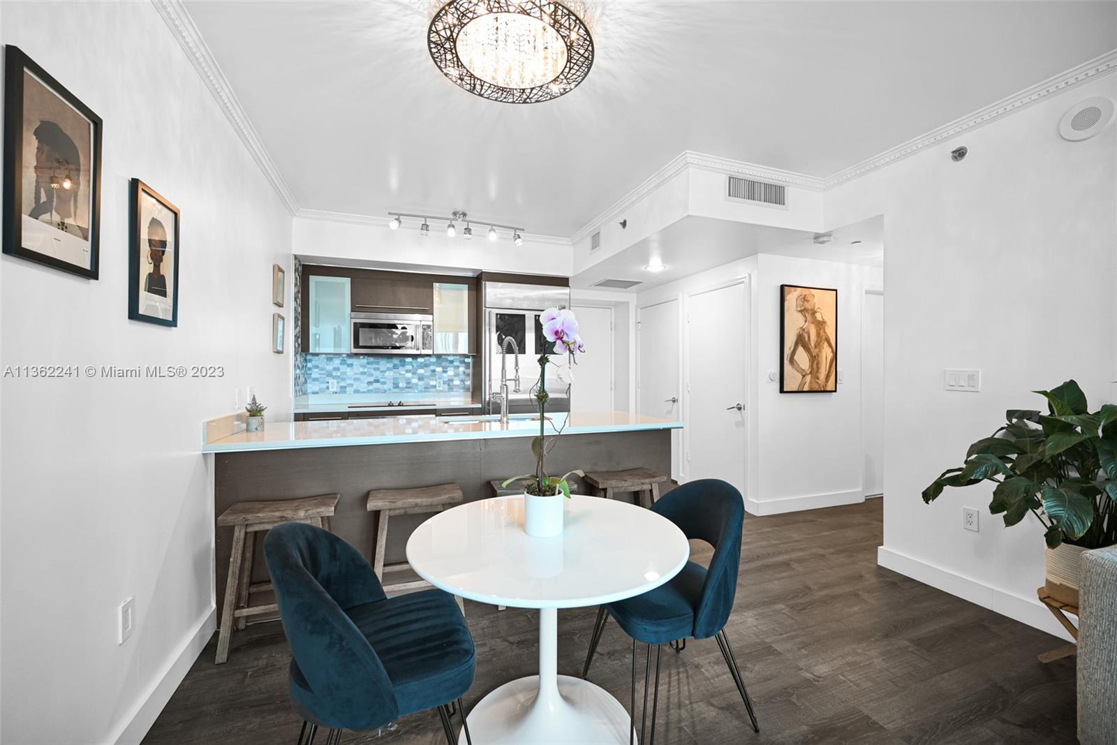 500 BRICKELL WEST CONDO - Residential