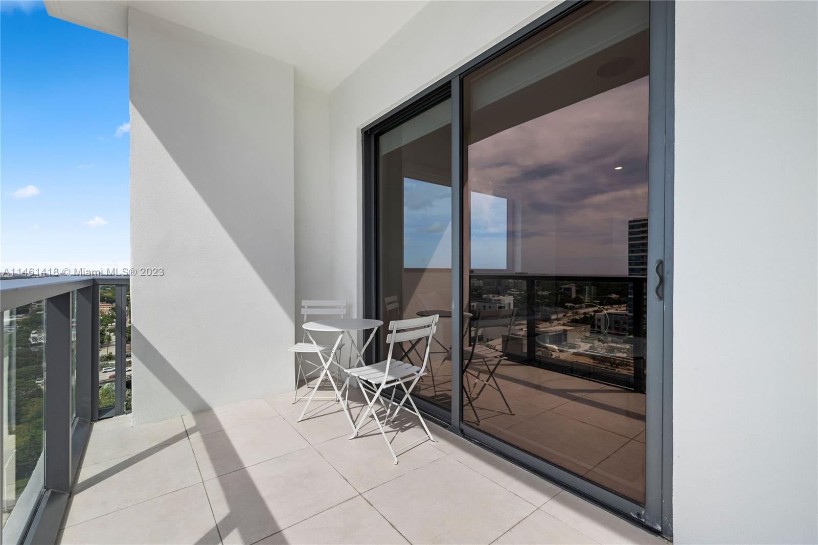 Smart Brickell - Residential Lease