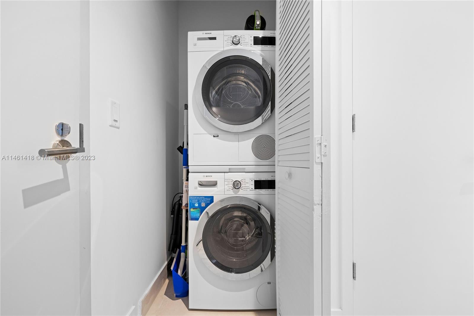 Smart Brickell - Residential Lease