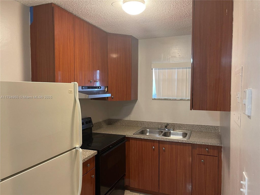 Photo of 716 SW 16th Ave #2, Fort Lauderdale, FL 33312 (MLS # A11794950)