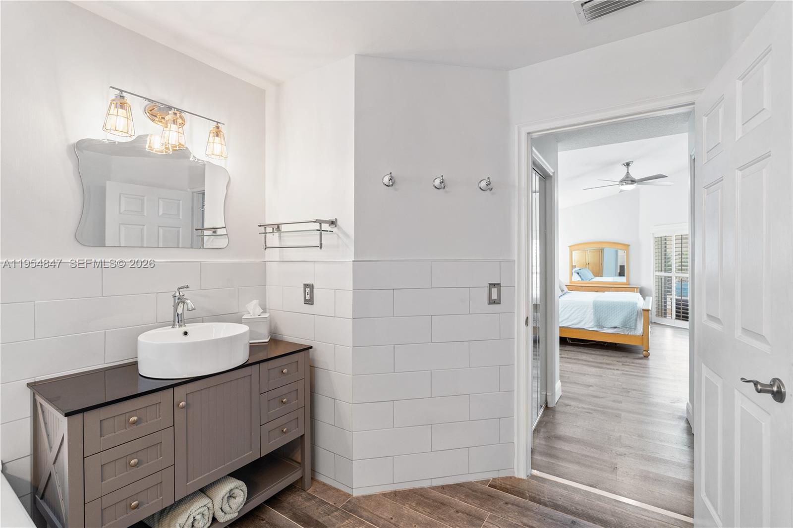 CHAPEL LAKE ESTATES - Residential