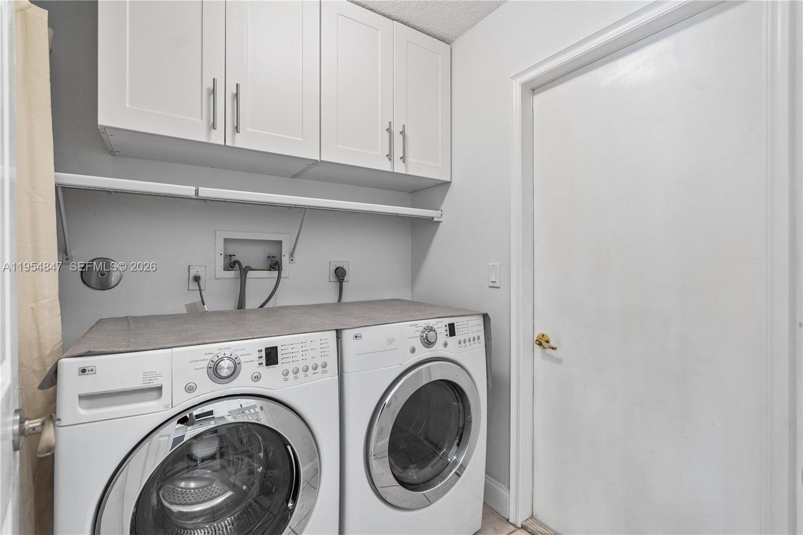 CHAPEL LAKE ESTATES - Residential