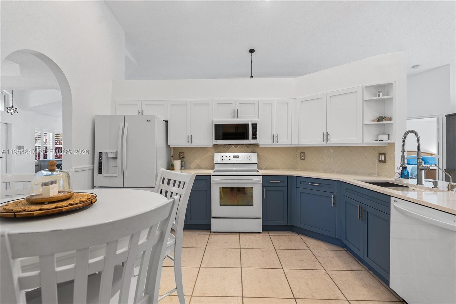 CHAPEL LAKE ESTATES - Residential