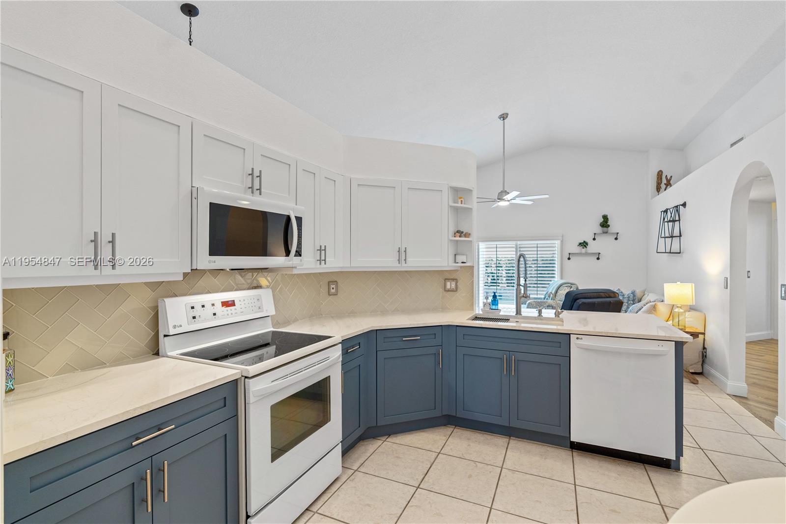 CHAPEL LAKE ESTATES - Residential