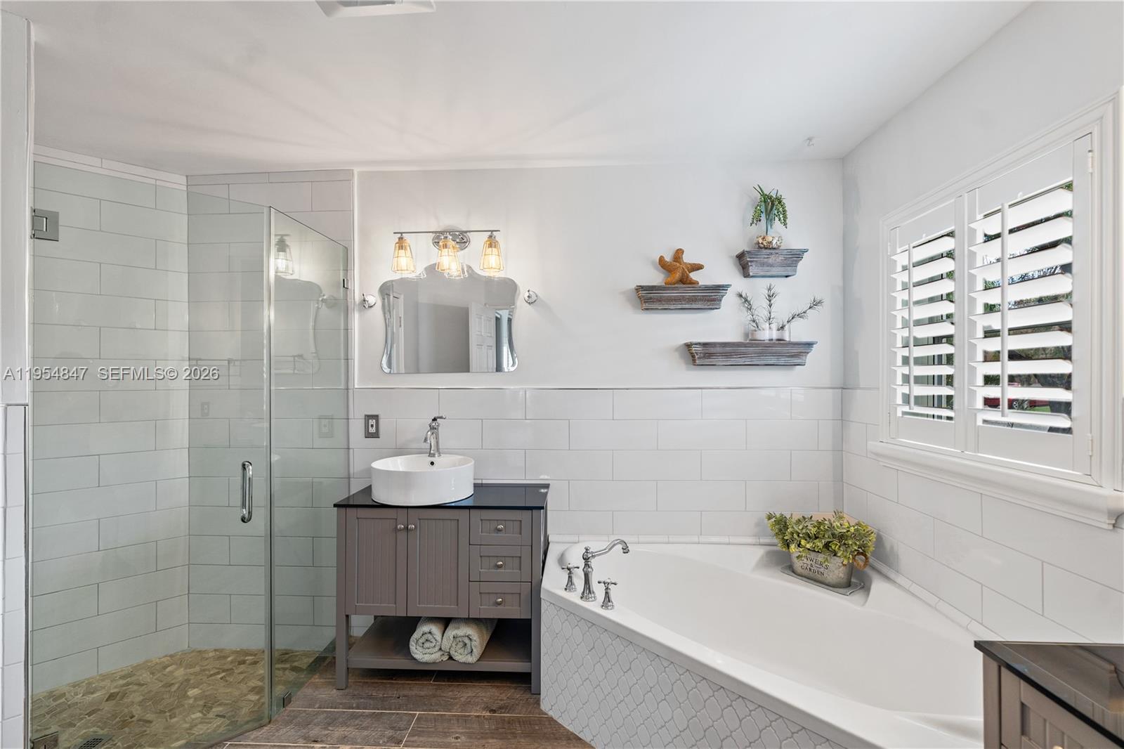 CHAPEL LAKE ESTATES - Residential