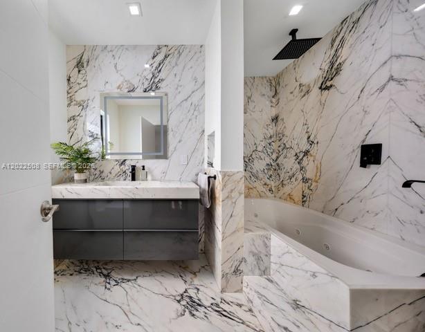 AMD PL BISCAYNE PINES - Residential