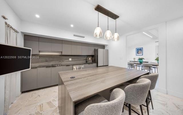 AMD PL BISCAYNE PINES - Residential