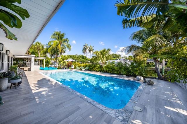 AMD PL BISCAYNE PINES - Residential