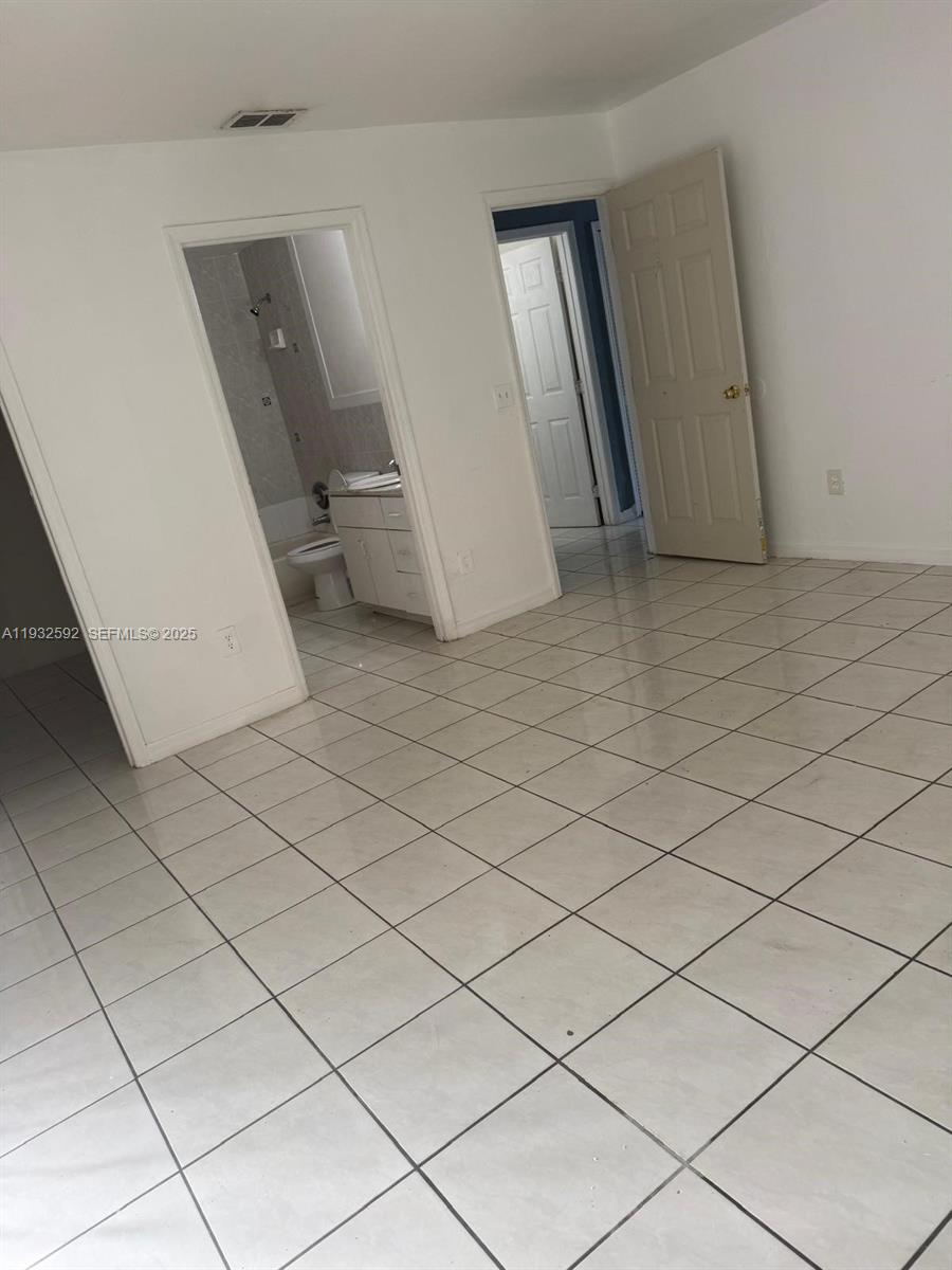 SEAPINES - Residential Lease