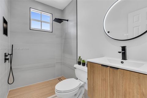 Tiny photo for 1176 Cedar Falls Dr, Weston, FL 33327 (MLS # A11975653)