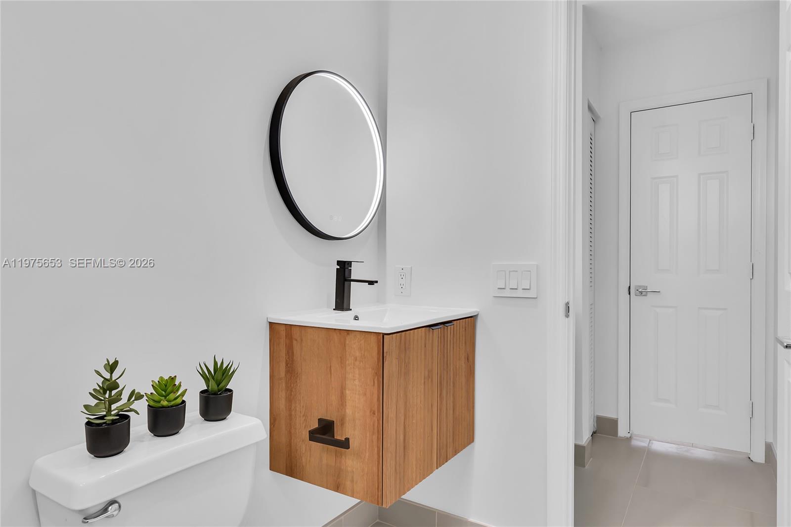 THE FALLS - Residential