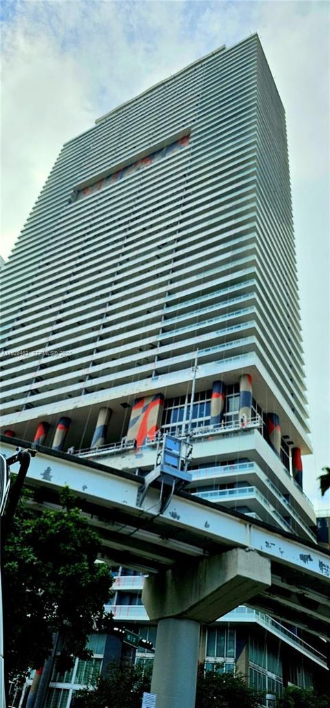 50 Biscayne Blvd 5008 Miami FL 33132