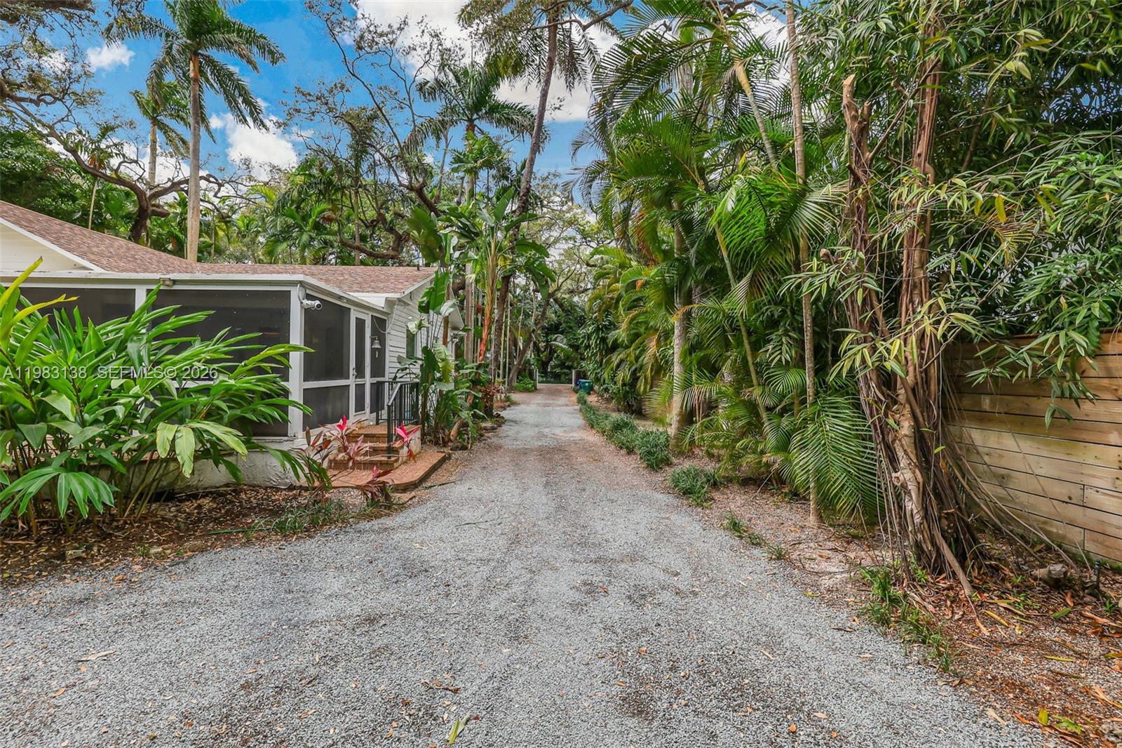 BISCAYNE PARK TERR - Residential