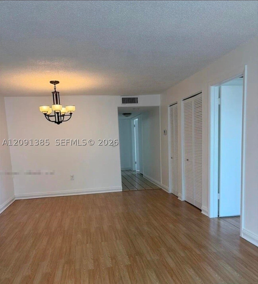 1150 Collins Ave 404