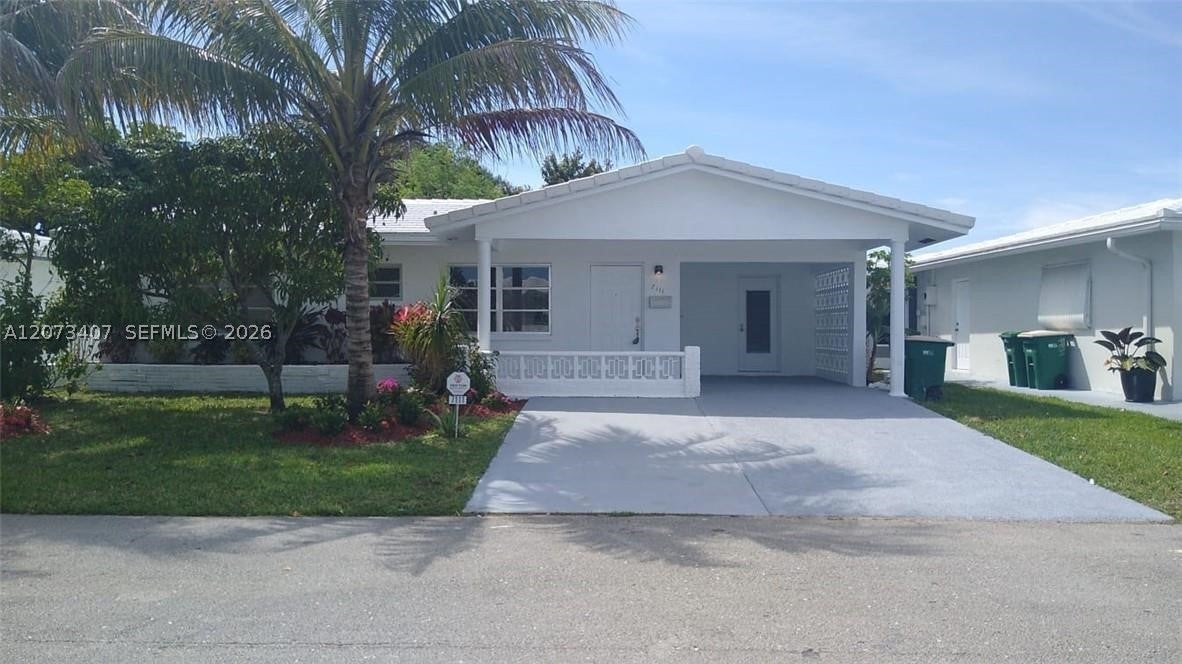 7111 NW 68th Ave