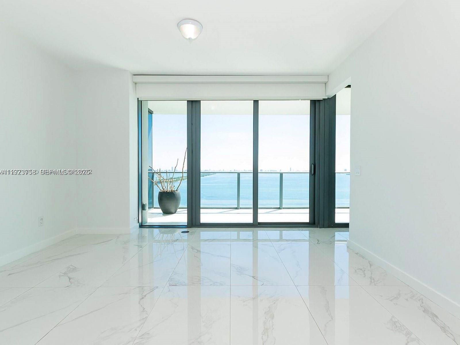 3131 NE 7th Ave 2702