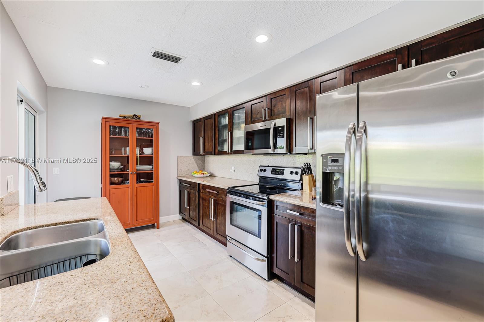 BONAVENTURE LAKES ADD 2 - Residential