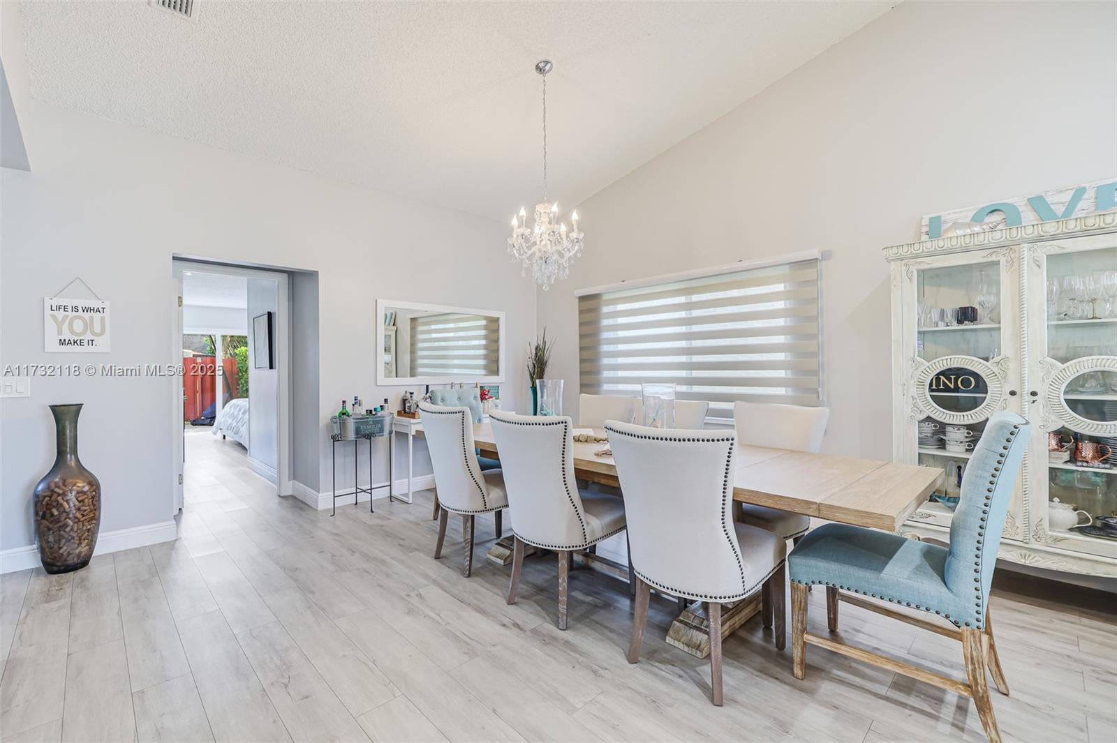 BONAVENTURE LAKES ADD 2 - Residential