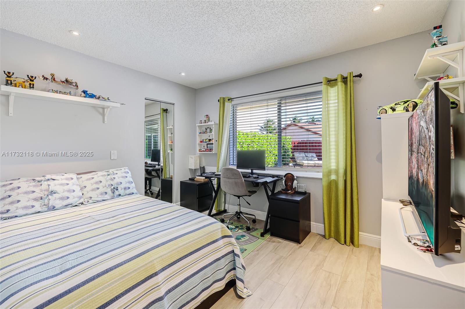 BONAVENTURE LAKES ADD 2 - Residential