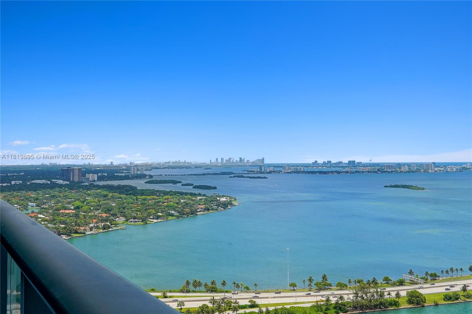 ONE PARAISO CONDO - Residential