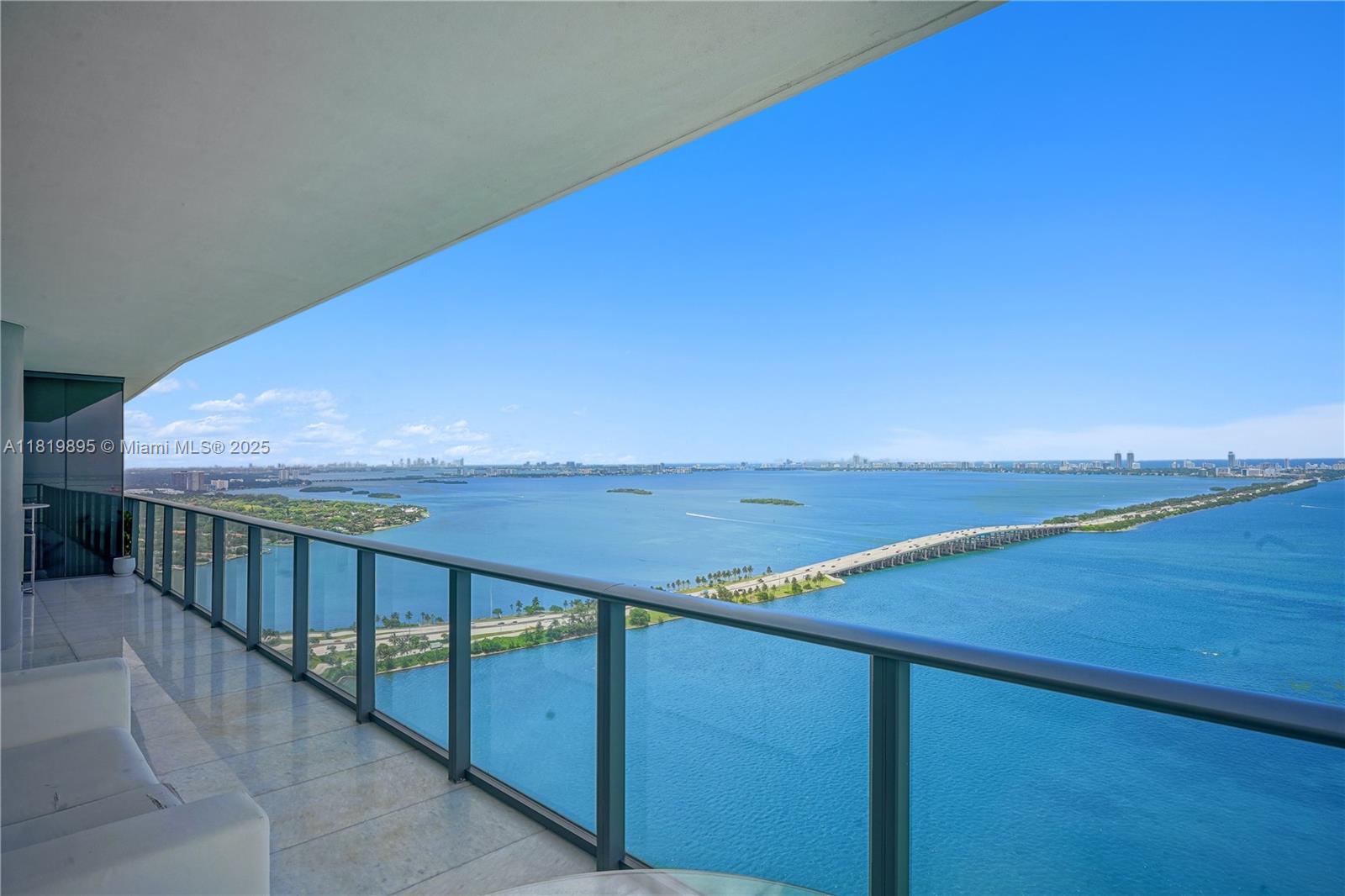 ONE PARAISO CONDO - Residential