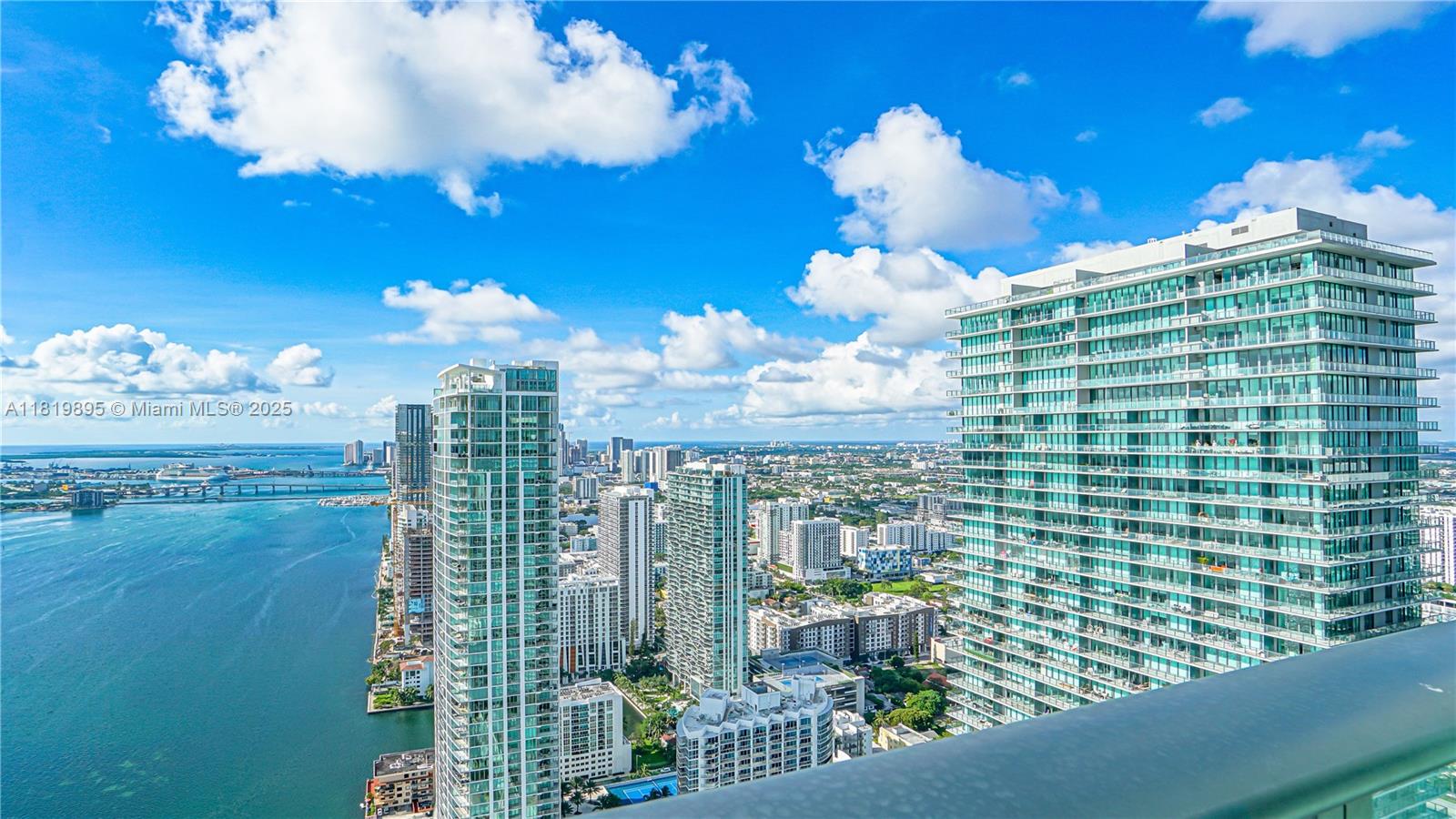 ONE PARAISO CONDO - Residential