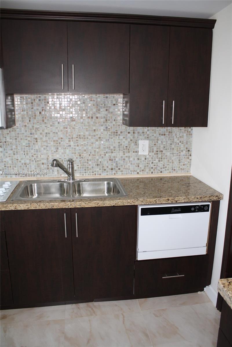 POINT EAST ONE CONDO-BLDG - Residential