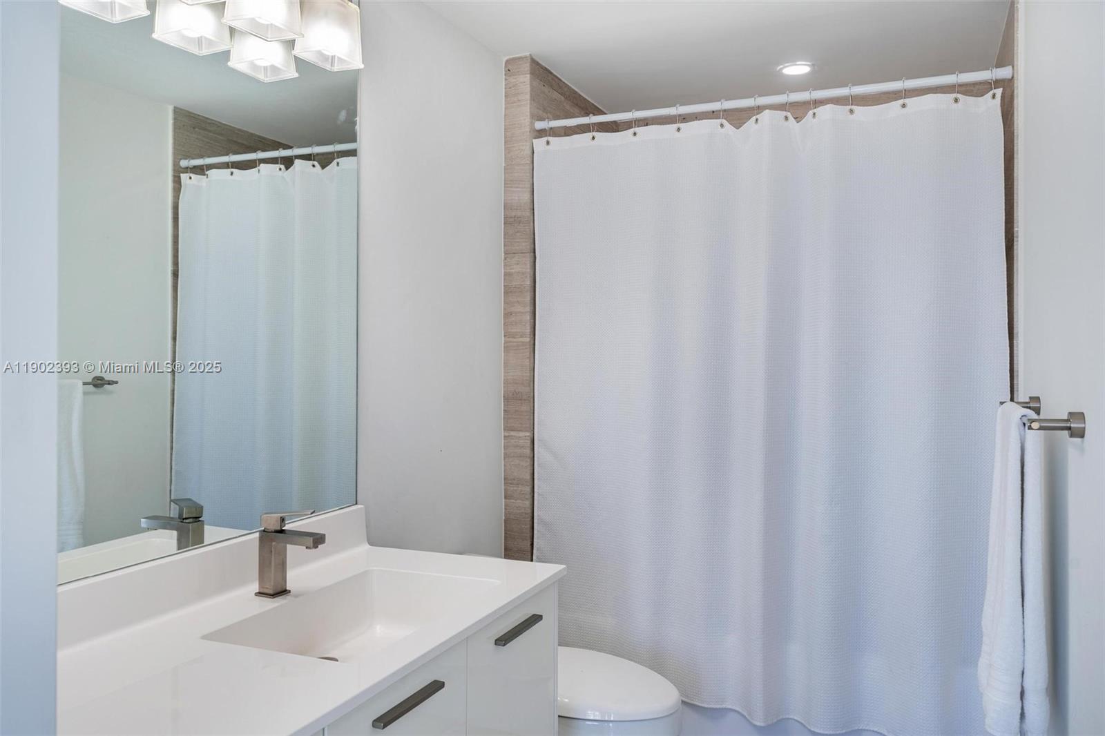BRICKELLHOUSE CONDO - Residential