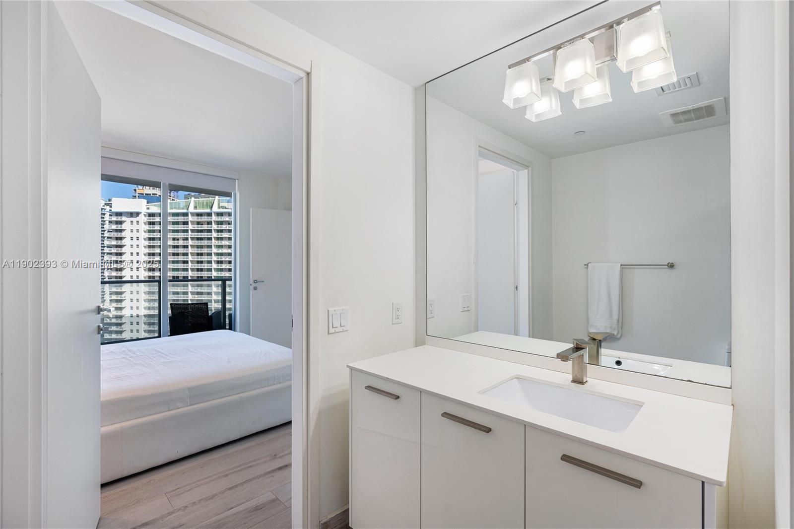 BRICKELLHOUSE CONDO - Residential