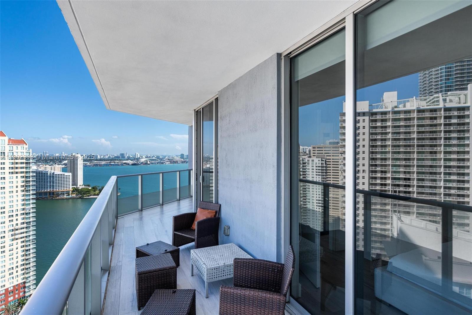 BRICKELLHOUSE CONDO - Residential