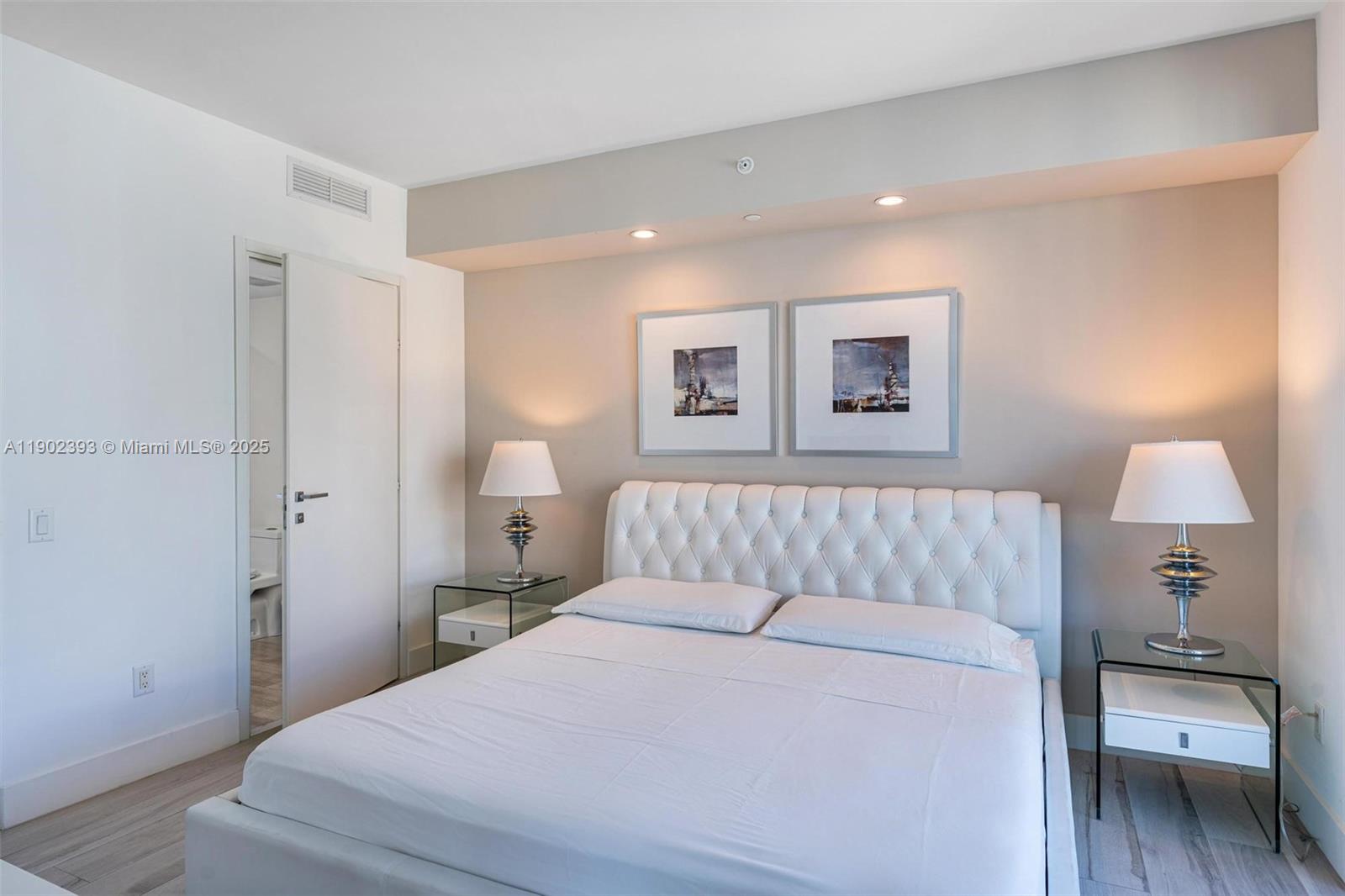 BRICKELLHOUSE CONDO - Residential