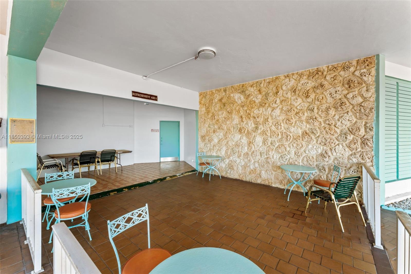 SIXTH MOORINGS CONDO - Residential