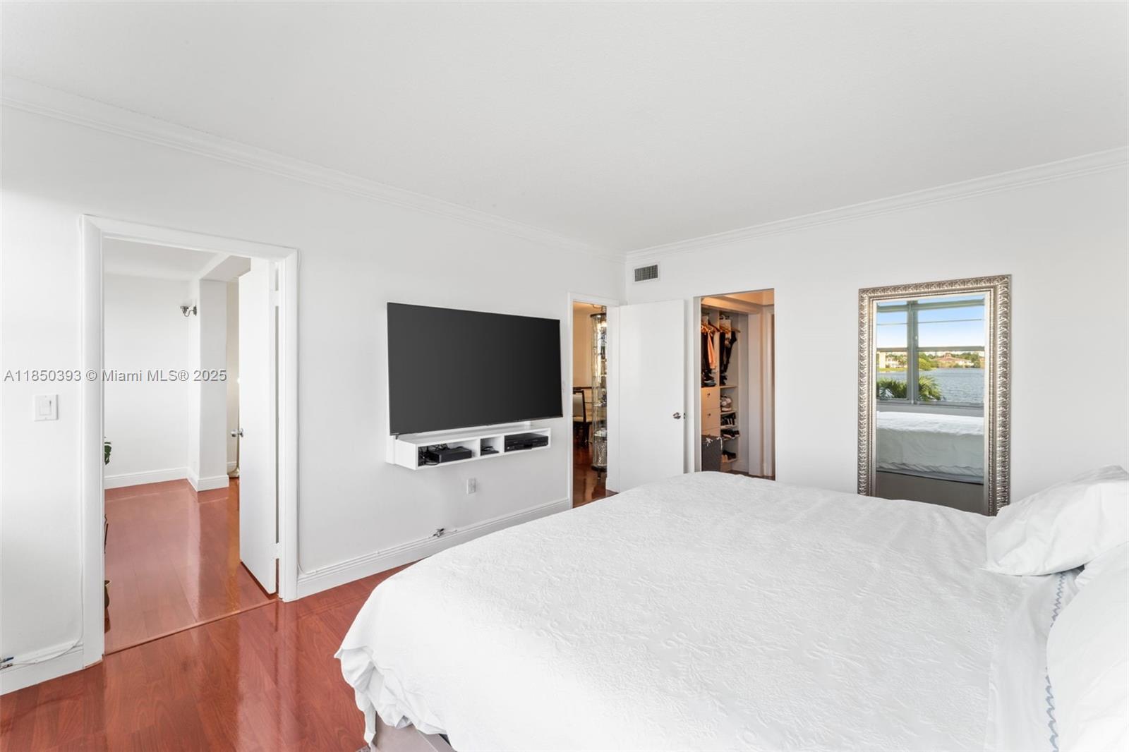 SIXTH MOORINGS CONDO - Residential