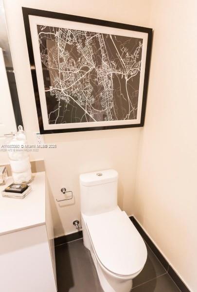 CANVAS CONDO - Residential