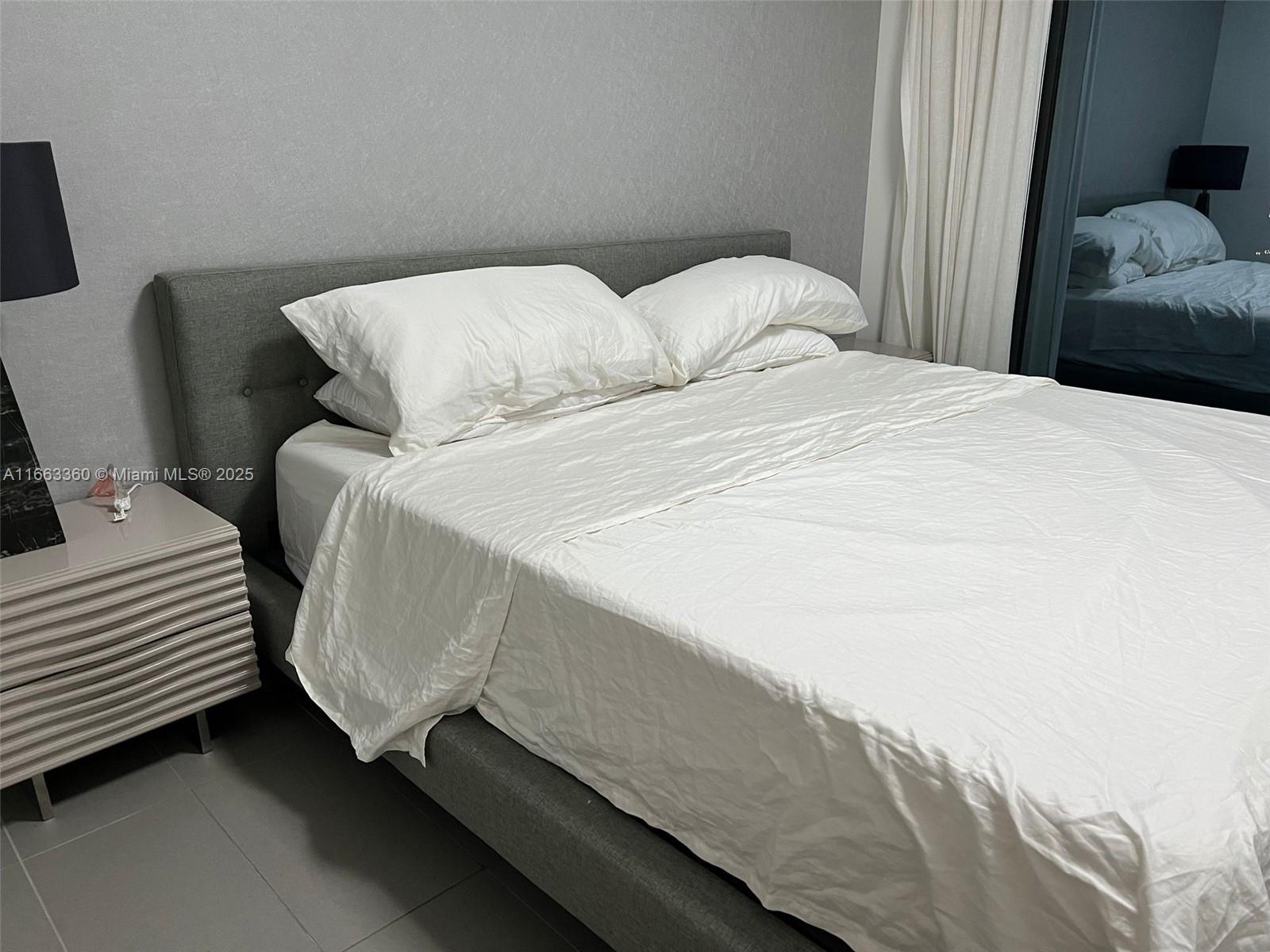 CANVAS CONDO - Residential