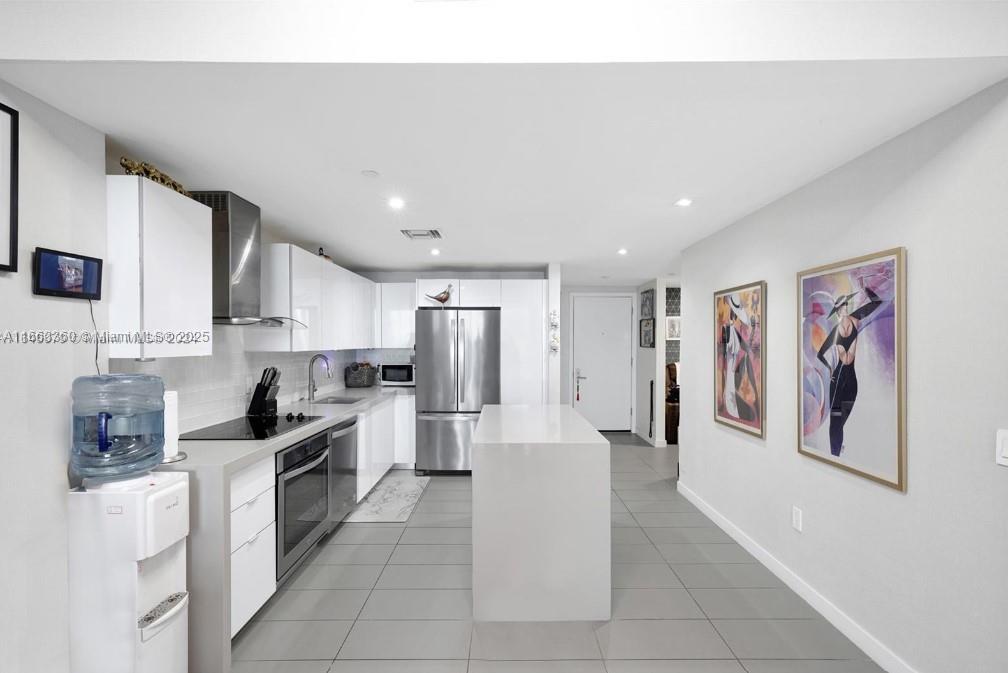 CANVAS CONDO - Residential