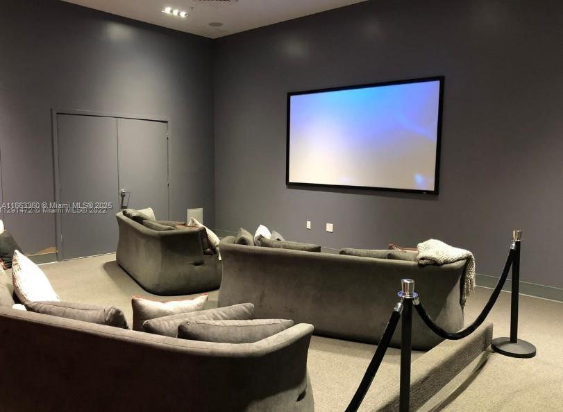 CANVAS CONDO - Residential