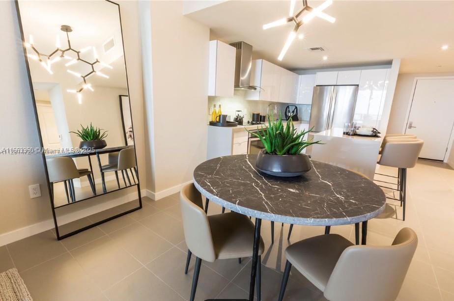 CANVAS CONDO - Residential