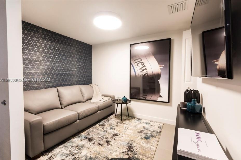 CANVAS CONDO - Residential