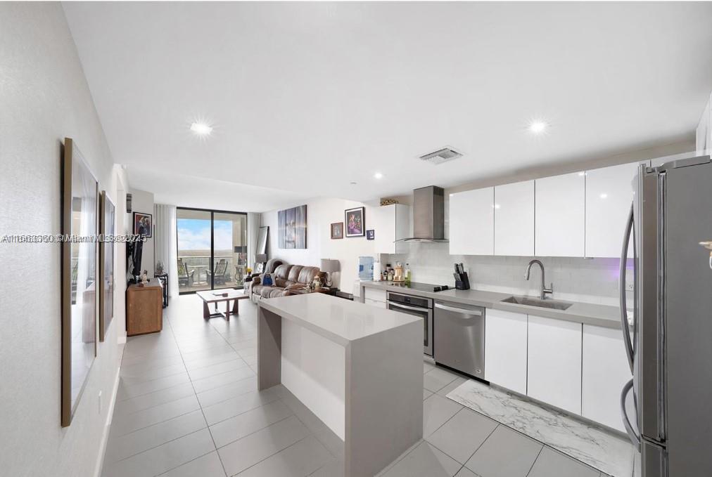 CANVAS CONDO - Residential